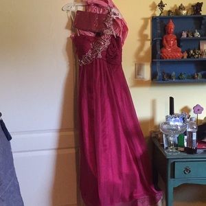 Prom/cocktail dress with shall